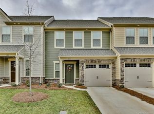 322 Scenic View Ln, Matthews, NC 28104