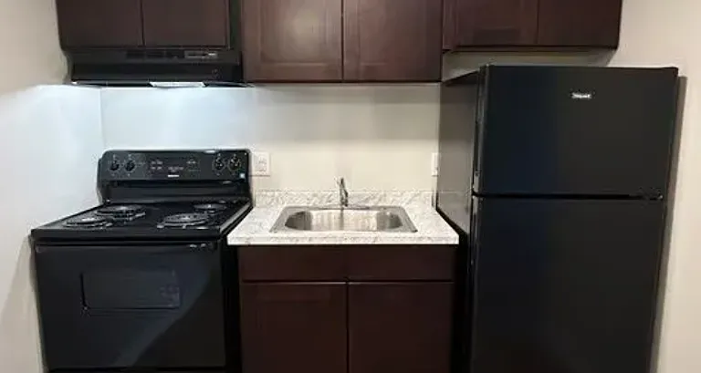 Meadow Creek Apartments — Photo 2