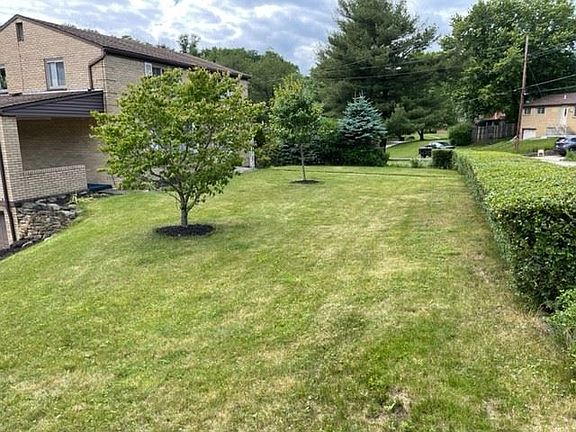 4th image of 25 Edinburg Dr