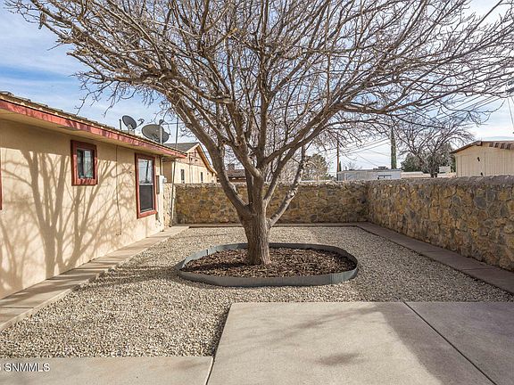 3rd image of 906 Rio Grande St