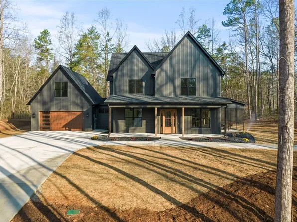 403 Boaters Row, Fair Play, SC 29643