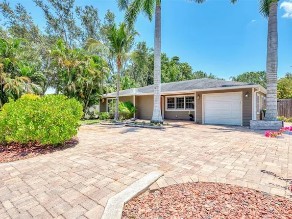 1894 Loma Linda St, Sarasota, FL 34239