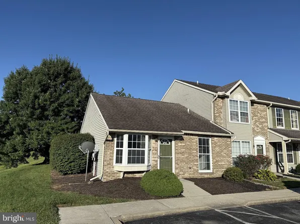 126 Easterly Dr, Mechanicsburg, PA 17050