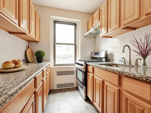 96-11 65th Road image 5 of 11