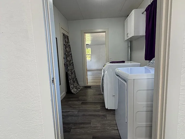 2158 Olive St — Photo 8