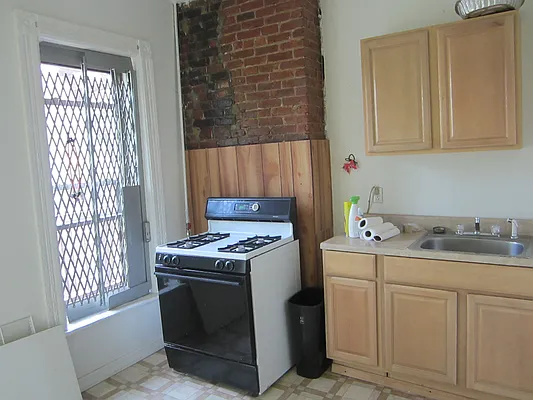 Rented by Sapphire Property Group | media 11