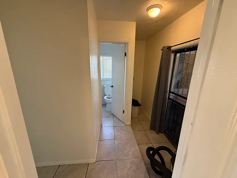 907 Jovian Dr — Photo 5