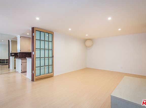 5th image of 2301 S Beverly Glen Blvd Unit 104