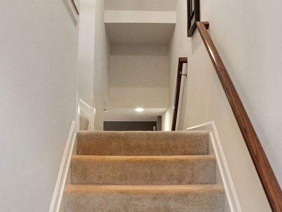 3rd image of 18 Kearney Way