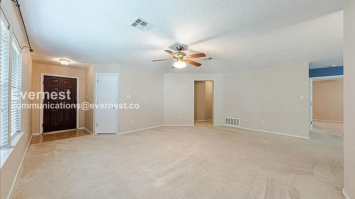 109 Covey Ln — Photo 9
