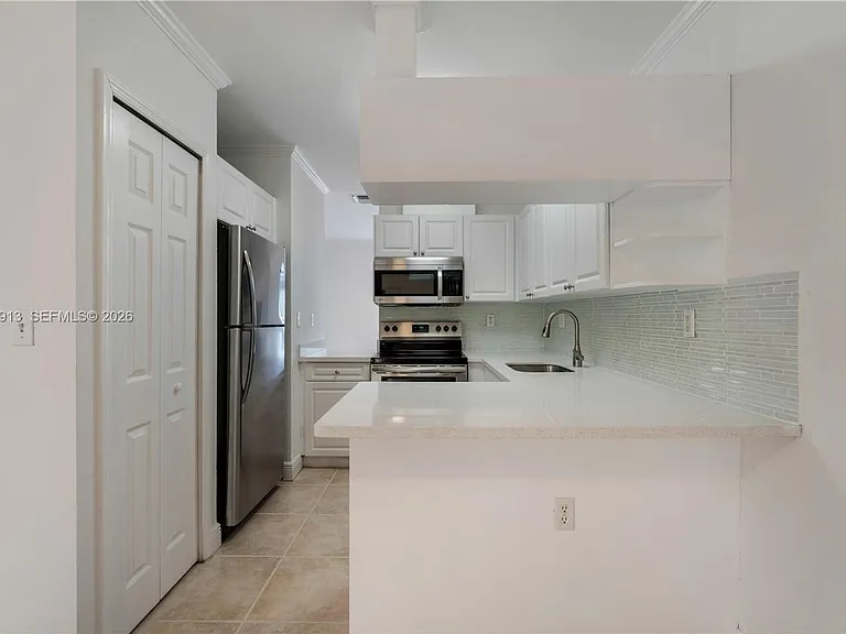 7733 SW 94th Ln — Photo 6