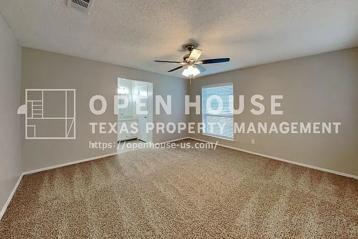 4300 Spring Hill Ln — Photo 8