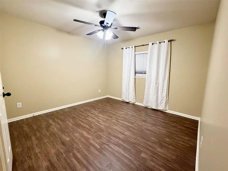 10718 Lonesome Dove Trl — Photo 23