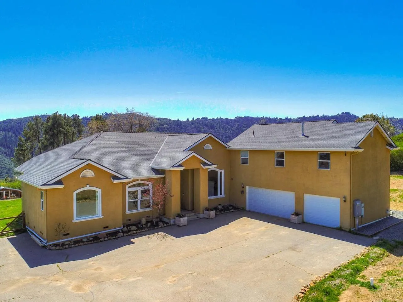 30600 Loma Chiquita Rd photo 1