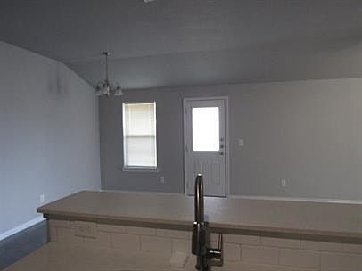 3rd image of 106 Lowes Blvd #B-a