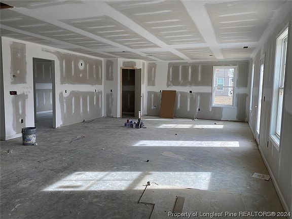 3rd image of 57 Dalmation Ln #30