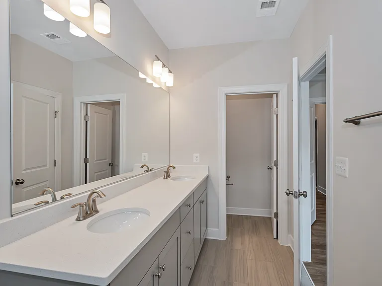 32 Bleeker Pl — Photo 21
