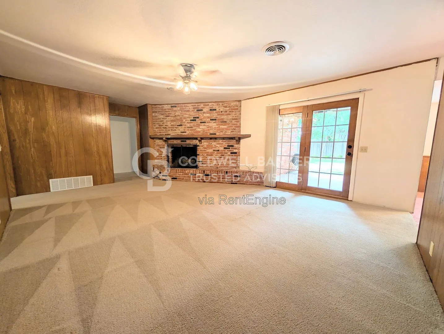 4 bed, 2.0 bath, 2278 sqft, $1,675 — Photo 4