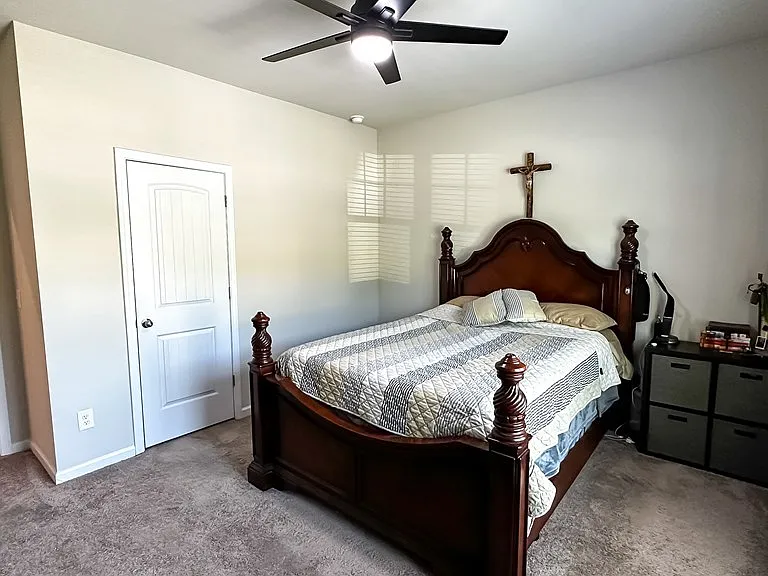 135 Collington Cir — Photo 17