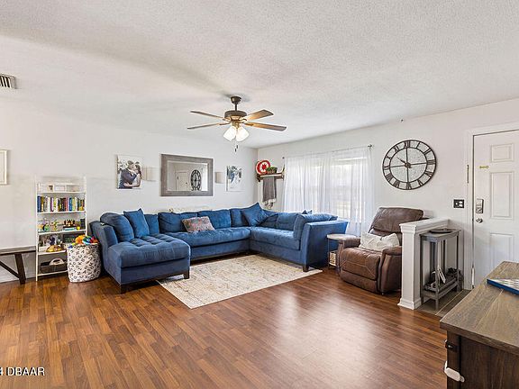 3rd image of 1320 Golf Ave