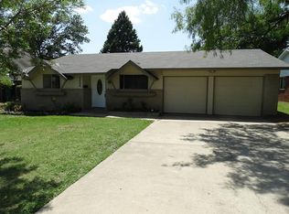 2809 Cheyenne St, Irving, TX 75062