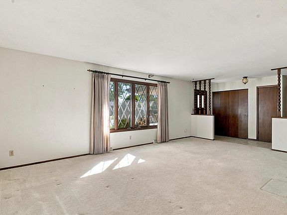 4th image of 2130 N 28th STREET