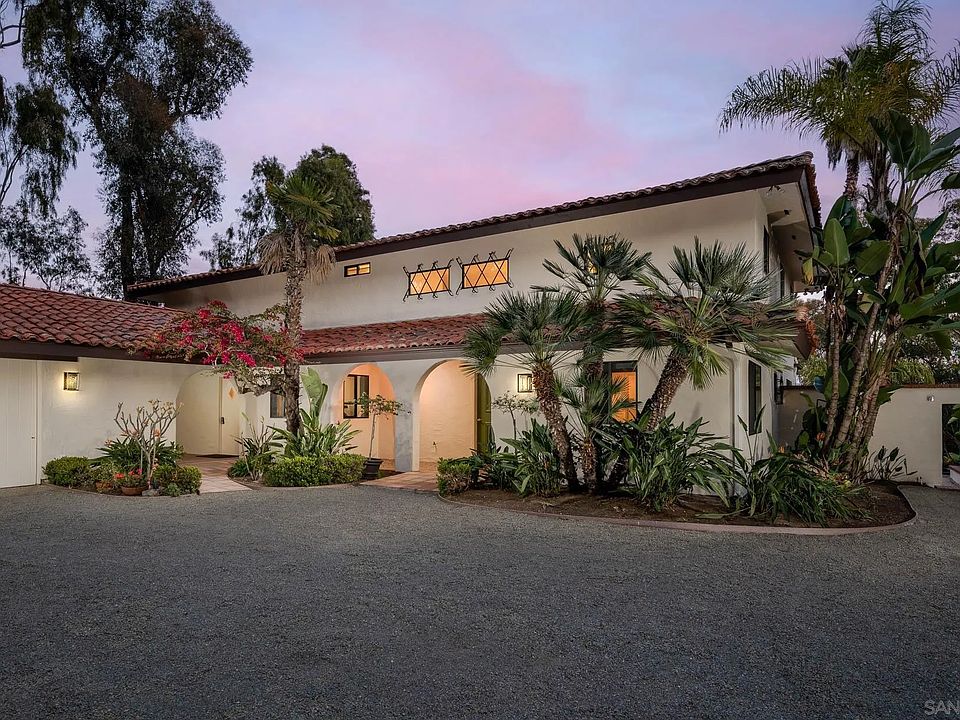 1st image of 5406 Las Palomas