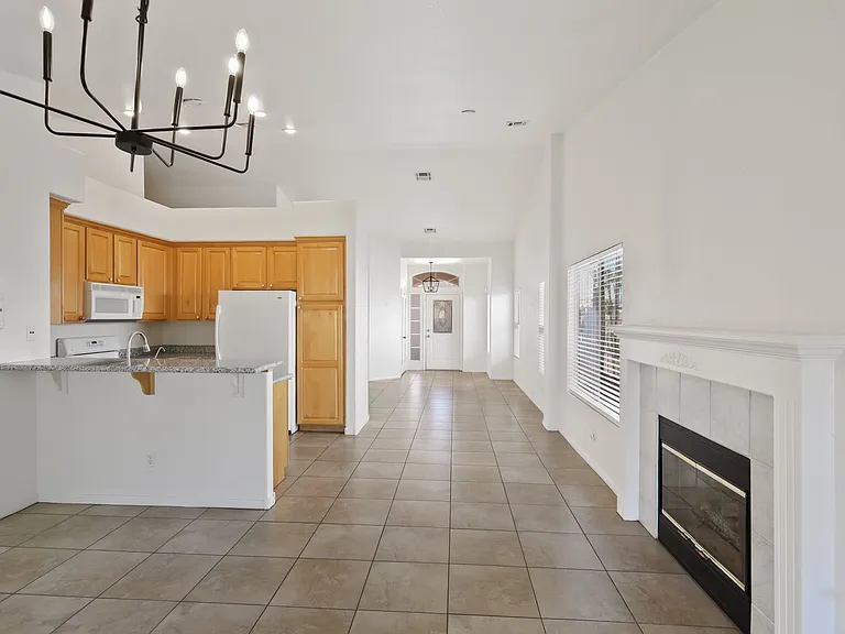 9892 Vermillion Cliffs Ave — Photo 12