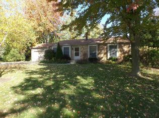 12235 Overlook Dr, Fenton, MI 48430