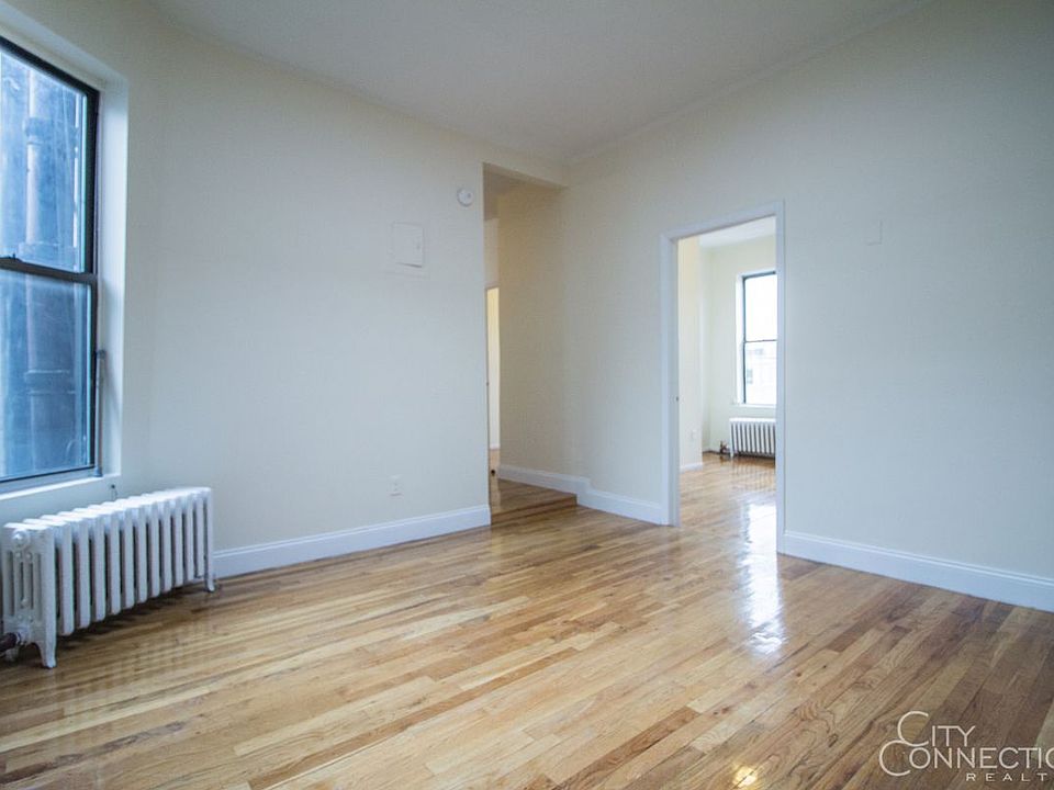1st image of 700 E 9th St APT 11