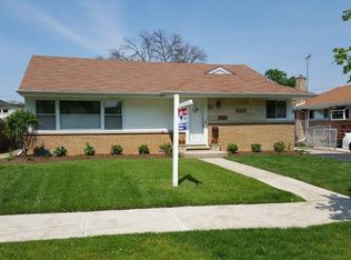 8718 N Olcott Ave, Niles, IL 60714