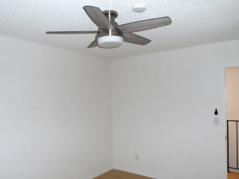 6633 Stonepine Ln — Photo 16