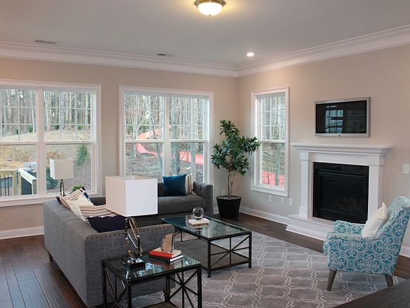 10' ceilings main level