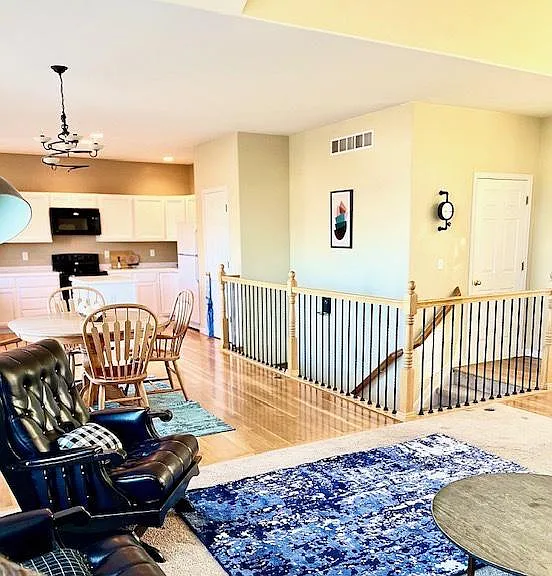 3347 Meadowlark Ct — Photo 27