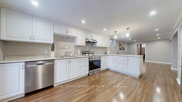219 Beechgrove Dr #LOWER LVL — Photo 6