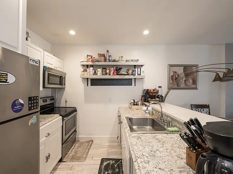 1207 William St #3 — Photo 4