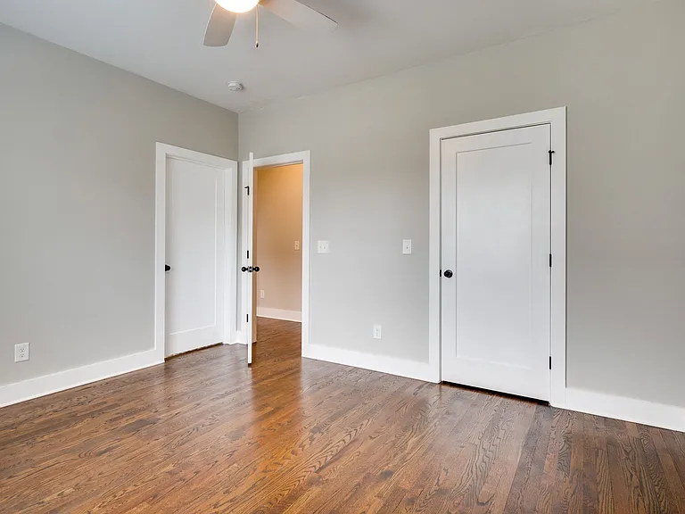 231 Thompson Park Dr — Photo 17