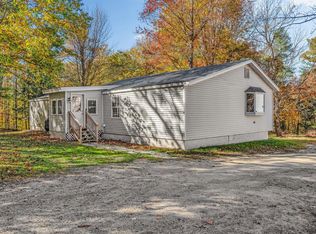 44 Country View Dr, Leeds, ME 04263