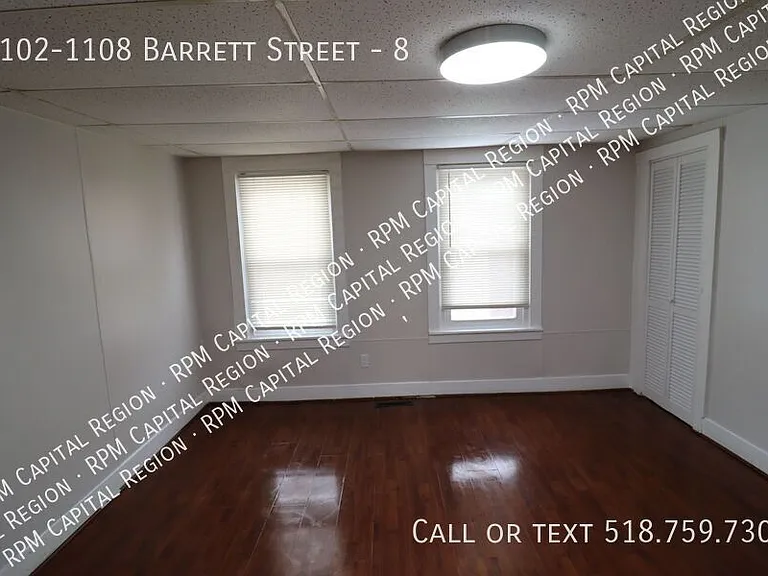 1102-1108 Barrett St #8 — Photo 1