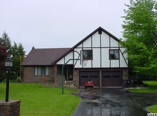 624 W Old York Rd, Carlisle, PA 17015