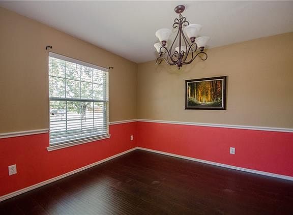4th image of 1308 Hansberry Dr