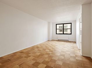 200 E 24th St APT 503, New York, NY