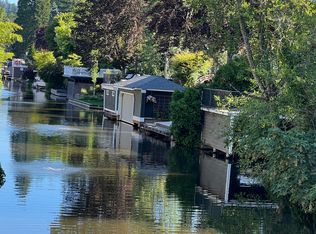 (Undisclosed Address), Lake Oswego, OR 97034