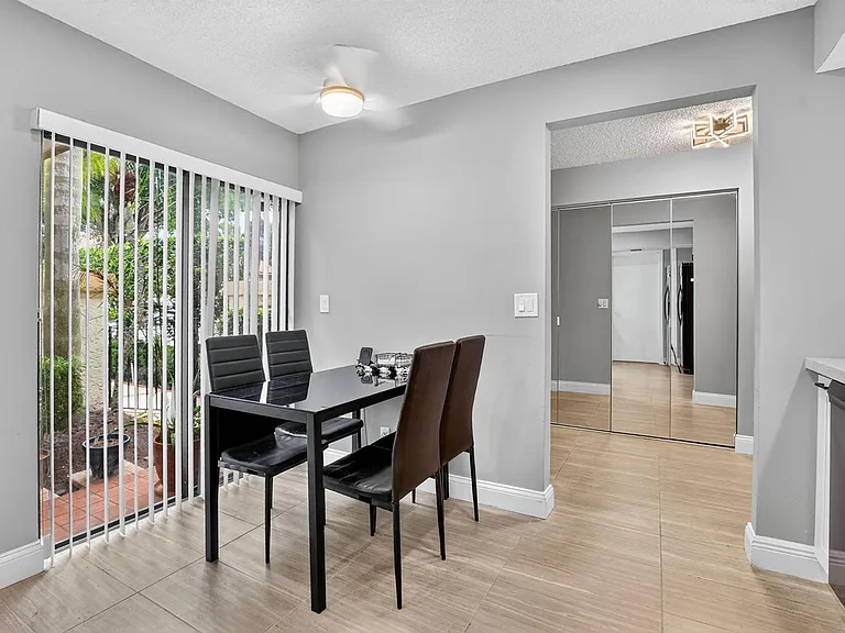 7773 La Mirada Dr — Photo 14