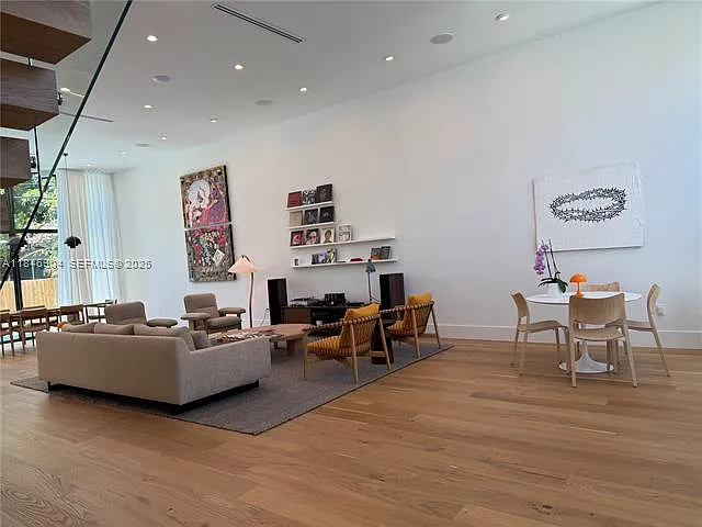 5 bed, $17,000 — Photo 4