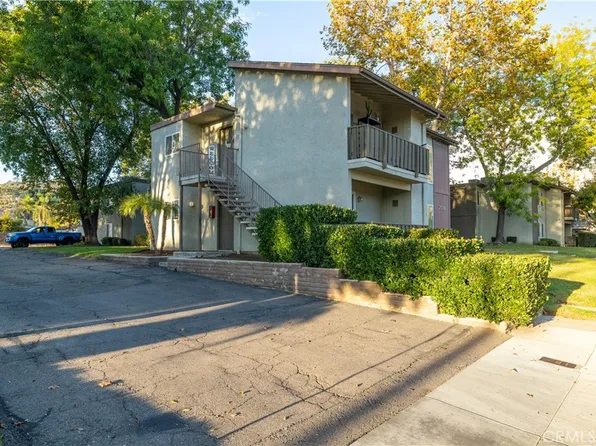 2536 White Oak Pl Unit 2, Escondido, CA 92027