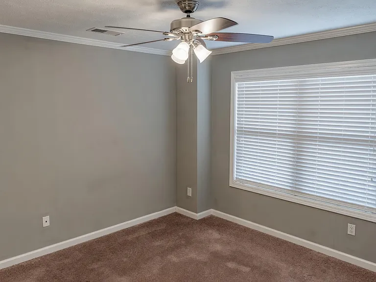 42 Black Oak Dr — Photo 6