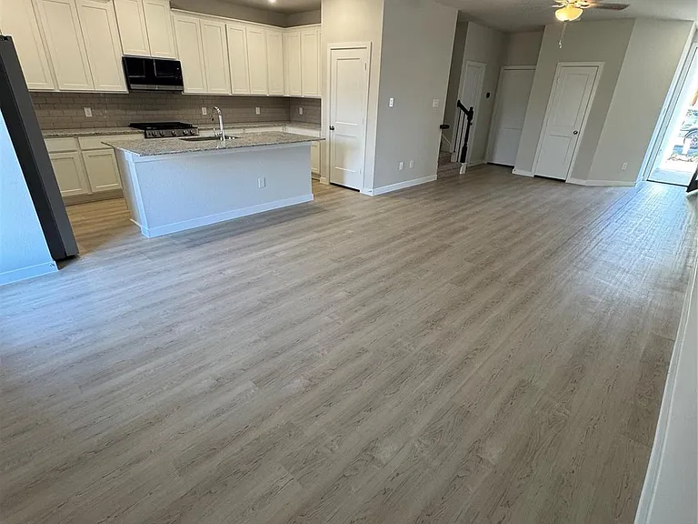 2978 Park Hill Ln — Photo 5