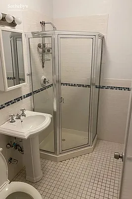 Rented by Sotheby's International Realty | media 8