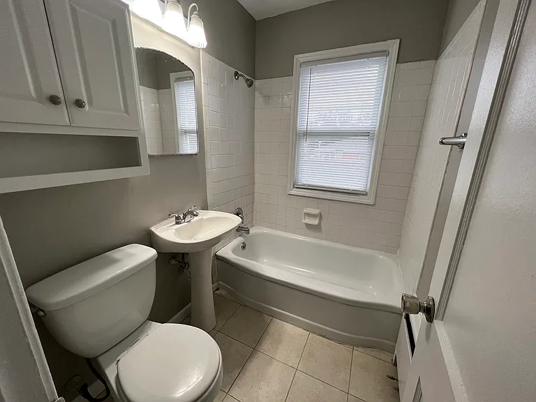1312 N 49th Ave #4 — Photo 6